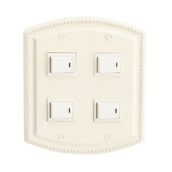 スイッチカバー プレート 4穴 4口用 コンセント コンセントカバーおしゃれ 真鍮 古白色仕上げ PB 古白色 ホワイト 白 レリーフ 高級 金属アンティーク