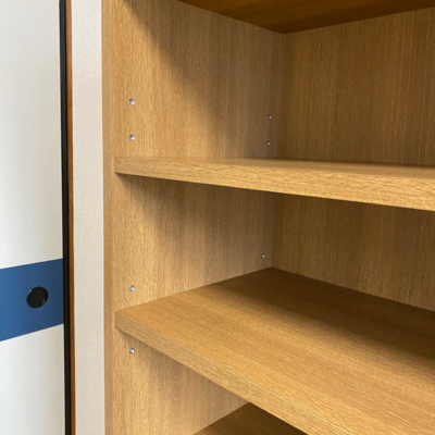 長持をコンパクトにリメイク!指定サイズに合わせて小さくし、金具も移設。元の色味をベースに、1トーンほど落ち着いた色に着色して仕上げ。ラフジュ工房