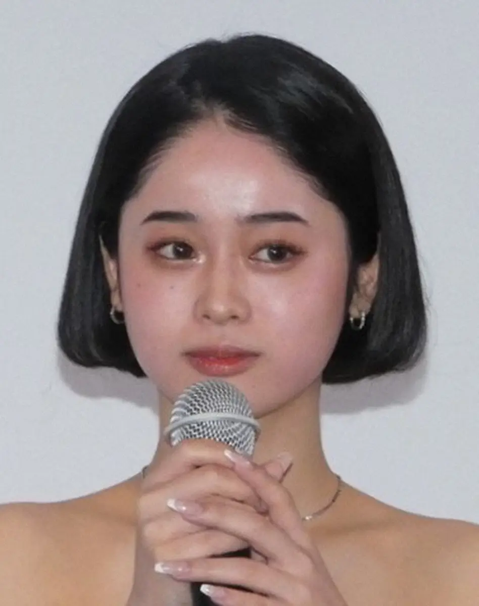 セクシー女優引退から1年、レジェンド吉沢明歩が語る「引退後の日常と結婚」 | ENTAME