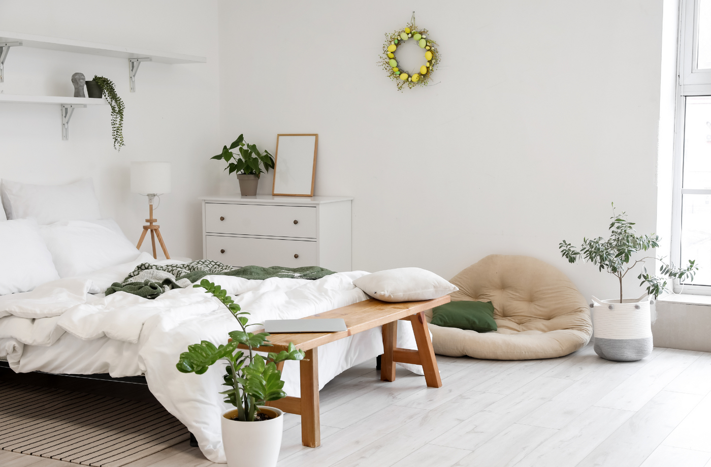 海外実例集79選 家具選びで迷わない!床の色が白いフローリングのお部屋のおしゃれなインテリア