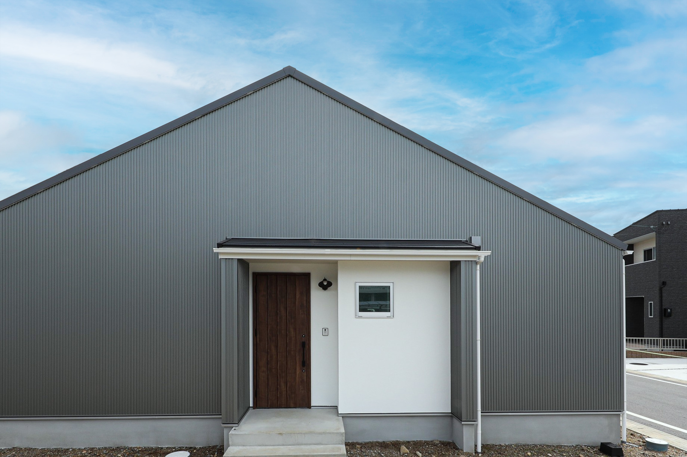 Nordic Navy 29坪のロフト付き平屋 - モダン - 家の外観 - 他の地域 - 株式会社I.D.WorksHouzzハウズ