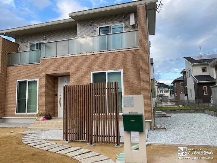 かっこいいツートン外壁はグレー・ブラウンベースが人気2色の組み合わせ方、事例、モダンな外壁にする方法福井の注文住宅・工務店ノークホームズ