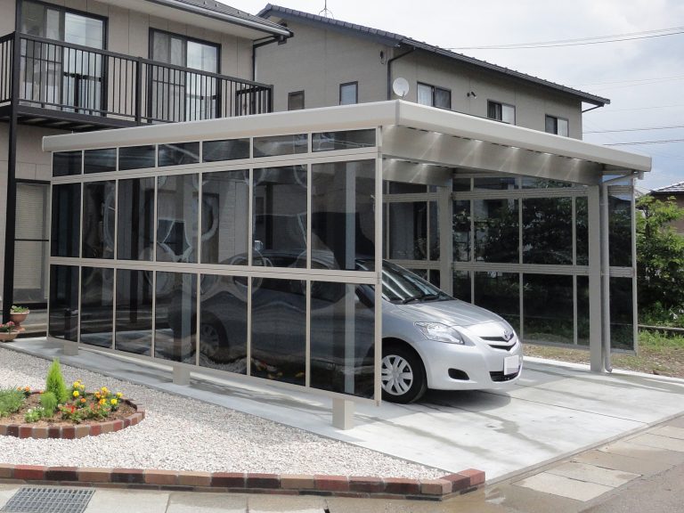 2024年度 最新版＞雨の日も雪の日も！ストレスフリーな 「ガレージ＆カーポート」を紹介！ 先輩の体験談・Q＆A・ガレージ実例10選家づくりナビ
