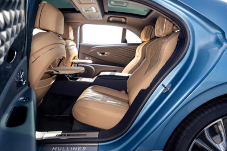 ベントレー ベンテイガの価格・新型情報・グレード諸元 価格.com