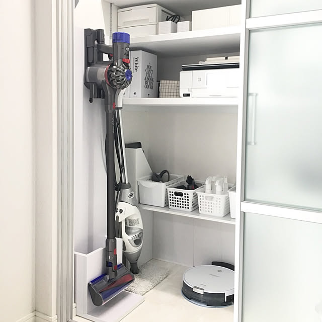 片づけのプロ4人に聞いた！出し入れの負担を下げる掃除機の収納場所、収納方法 - 片づけ収納ドットコム