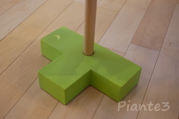 サンシェードにポールを設置して調整できるお庭の日差し対策！アイディアいっぱいお庭ブログ