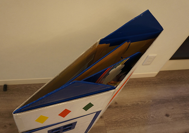 折りたたむ秘密基地🏠¥5,720のダンボールハウスも築2年になりました👏