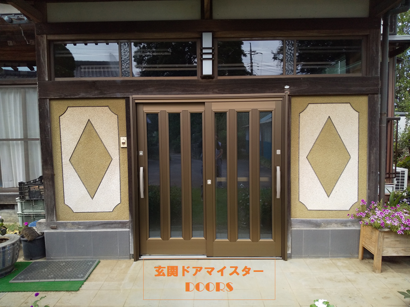 和風の玄関ドアを紹介！選び方と和を取り入れるコツ