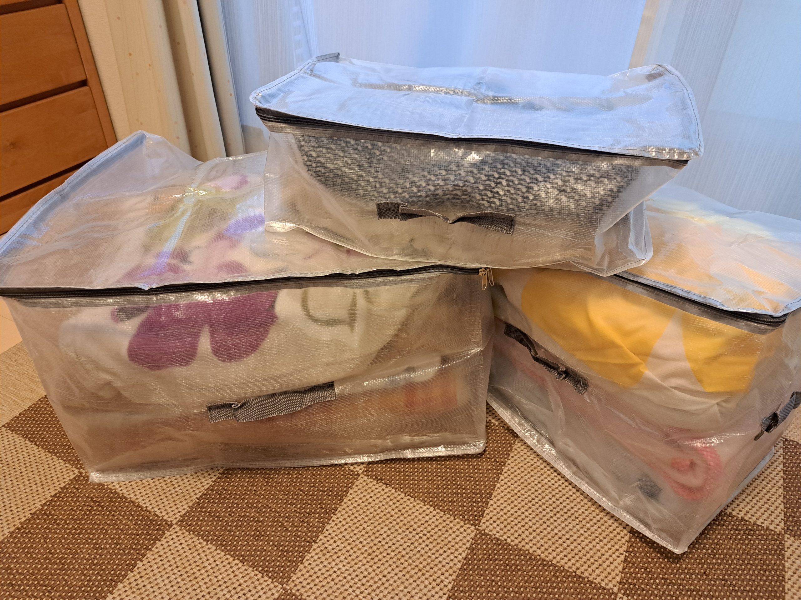 ブロックや積み木など細かいおもちゃが一瞬で片付く!? ダイソー 「巾着マット」 - レタスクラブ