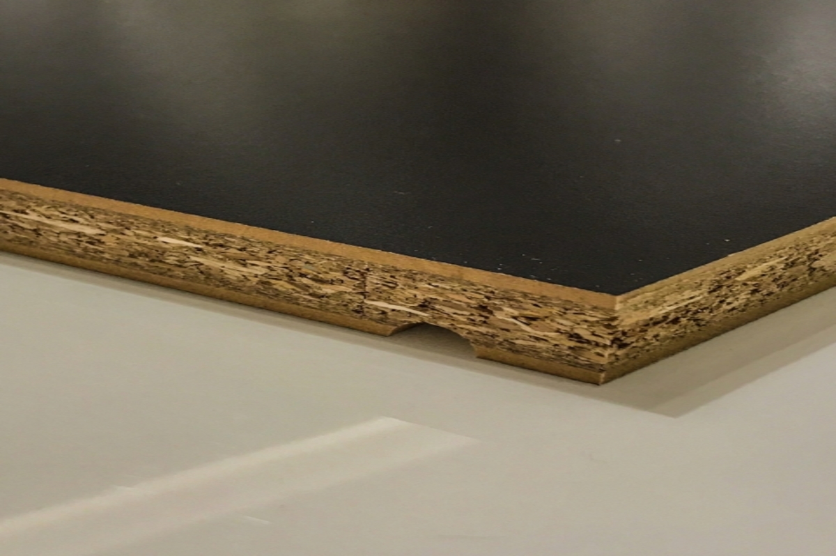 パーティクルボード「ノボパン」日本ノボパン工業パーティクルボードは廃木材・未利用木材を有効に活用しています