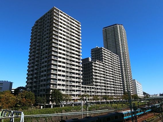 新子安駅】電源の使えるカフェのレンタルスペース - スペースマーケット