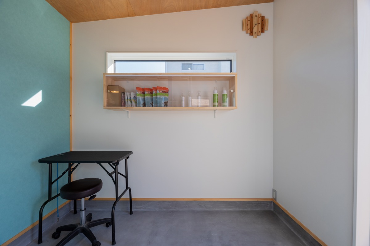 神戸市灘区ドッグサロン店舗ミオ・デザインリフォームを兵庫県神戸市でするなら