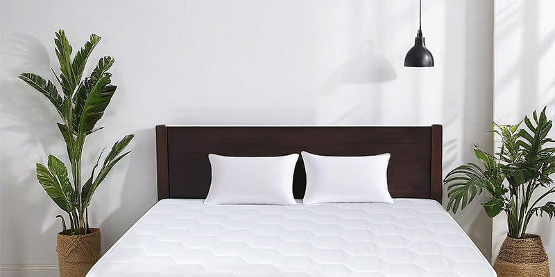 グレーの寝室インテリア-ラグジュアリー・格好良いなど5つのスタイル別31実例インテリアFORCE