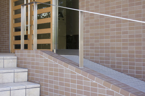 車椅子で暮らせる家の間取り事例 平屋・二階建て バリアフリー導入の工夫を住宅の部位別に紹介福井の注文住宅・工務店ノークホームズ