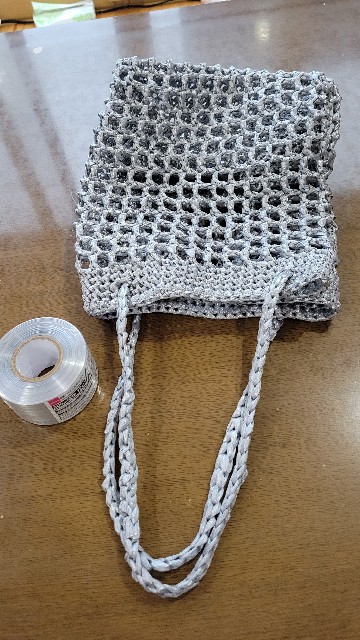 ビニールテープスマホショルダー - monyu＊'S GALLERYminne byGMOペパボ 国内最大級のハンドメイド・手作り通販サイト