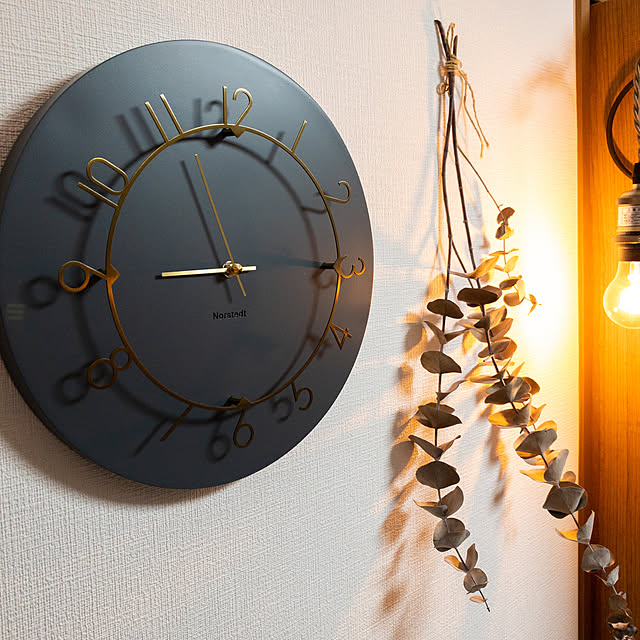 おしゃれに見せる時計の位置。掛け時計一つで部屋の印象を変えるおすすめの場所は