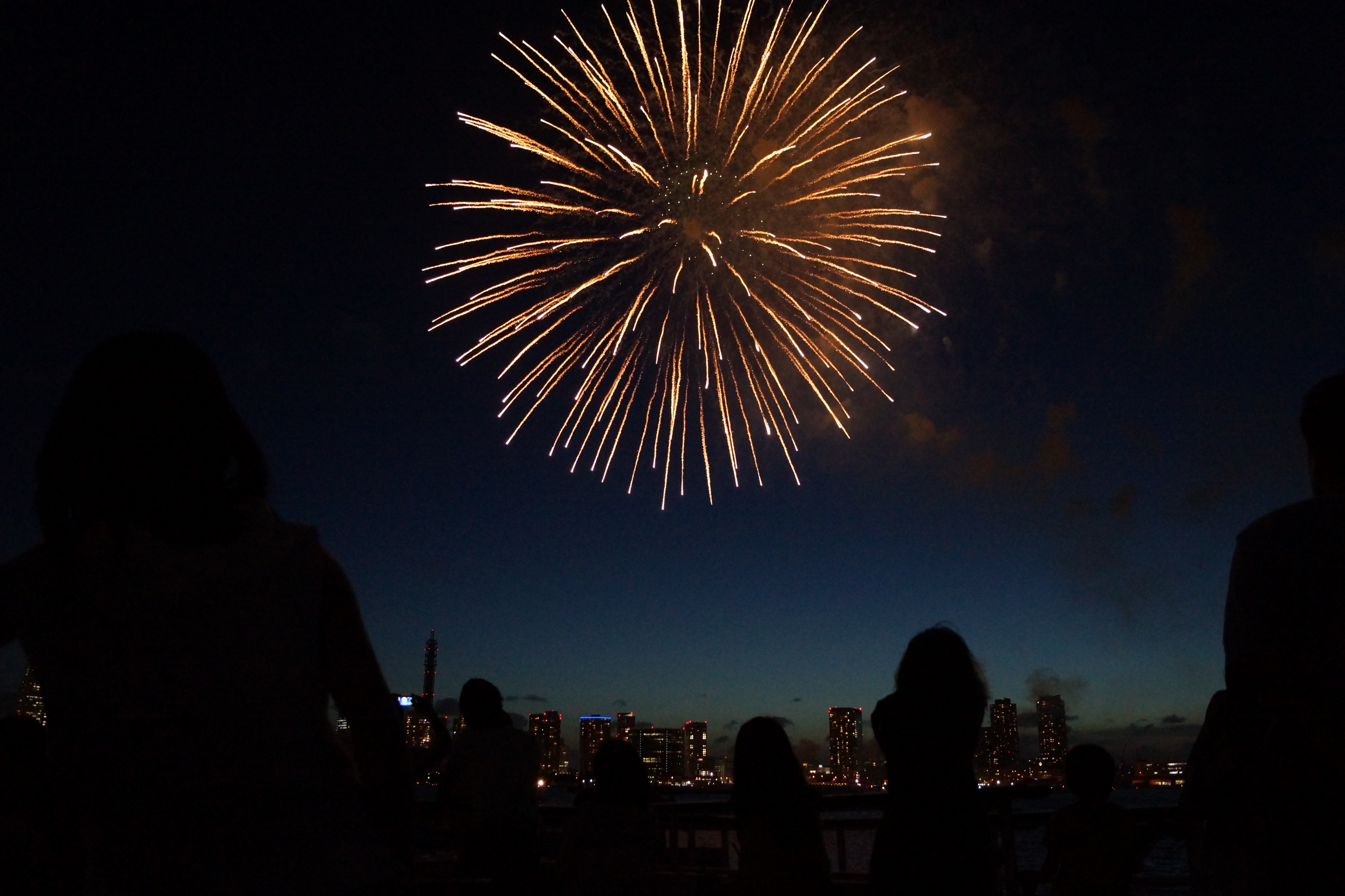 夏の風物詩！花火大会の起源と、江戸の夜空を彩った二大屋号「鍵屋」と「玉屋」(季節・暮らしの話題 2019年08月03日) - 日本気象協会