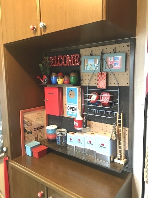 賃貸DIY 有孔ボードとつっぱり棒で玄関に収納を作ろう！CHINTAI情報局