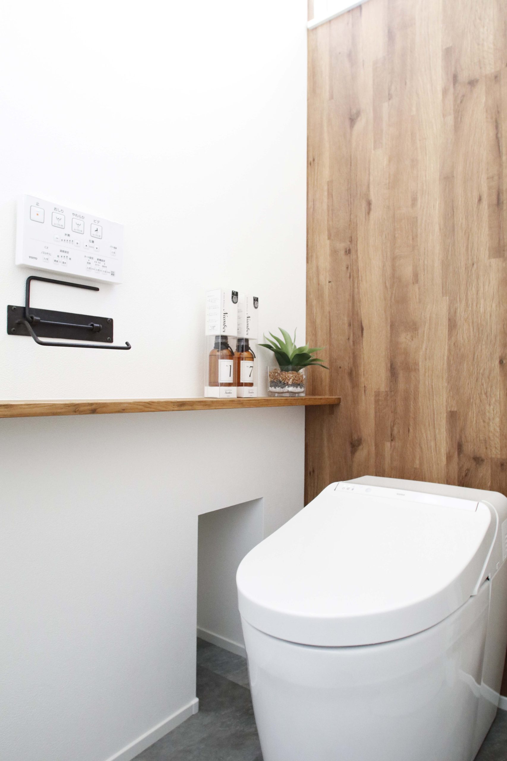 トイレに背面収納を造作する方法って？設計ポイントと費用や注意点住宅設備トレンド最前線