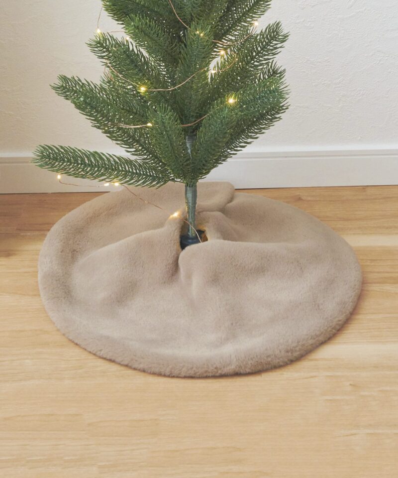 ダイソー クリスマスツリー足元隠しの商品を使ったおしゃれなインテリア実例RoomClip ルームクリップ