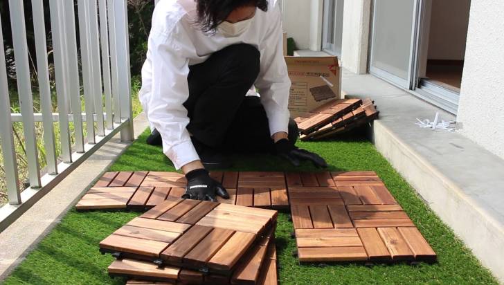 ベランダの床をおしゃれにDIY おすすめ3選 雨でも使える床材選びのポイント - ラグ・カーペット通販 びっくりカーペット