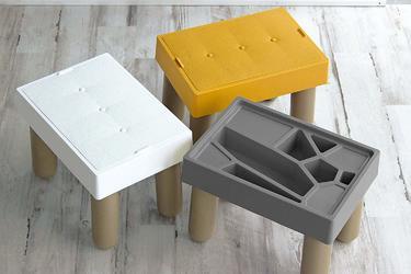 無印良品の無垢材ベンチは、玄関においても邪魔にならないサイズ感なんだマイ定番スタイルROOMIE ルーミー