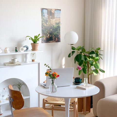 リビングをおしゃれな韓国風インテリアにする方法！実例とおすすめ家具を紹介 - ラグ・カーペット通販 びっくりカーペット