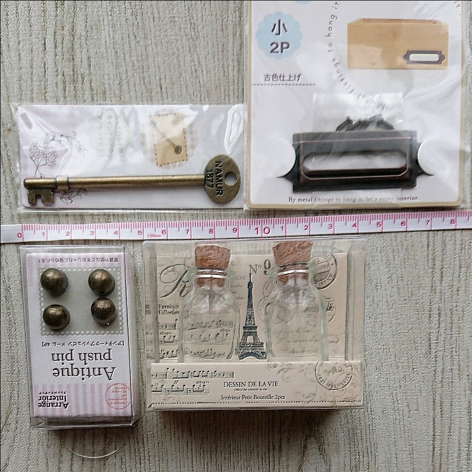 セリアのアンティーク小物4選でお洒落インテリア