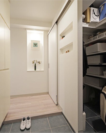 突っ張りラック ハンガーラック 壁 おしゃれ 収納棚 コート掛け 狭い 玄関 インテリア フック ポールハンガー 白 黒 天井 壁面収納 :サムライ家具 - 通販 - Yahoo!ショッピング