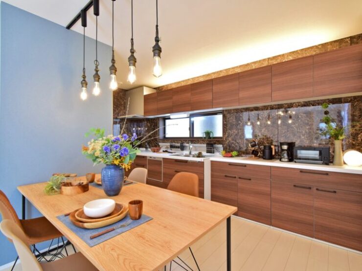 実例 壁付けキッチンは後悔する？メリット・デメリットとおしゃれな建築事例を紹介 アットホーム 住まい・不動産のお役立ち情報＆ツール