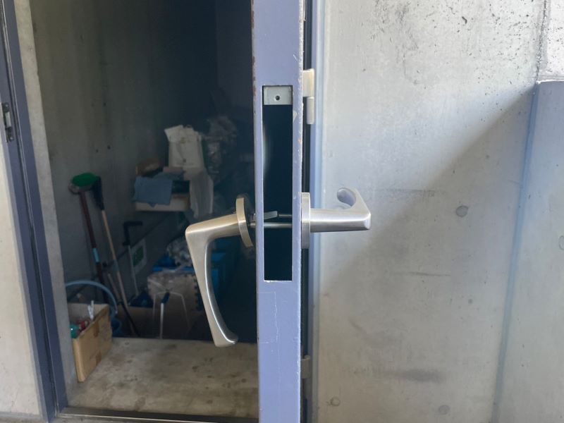 世田谷区の玄関ドア 修理＋交換 業者さん！費用・施工例掲載！ – e-業者