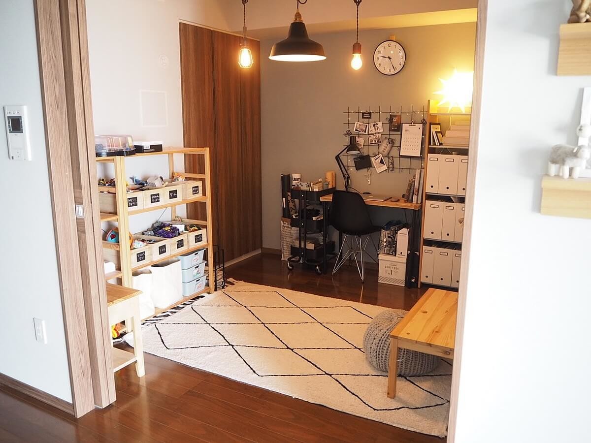 狭いリビングの収納はどうする？きれいに広く見せるアイデアをご紹介COVEARTH MAGAZINE