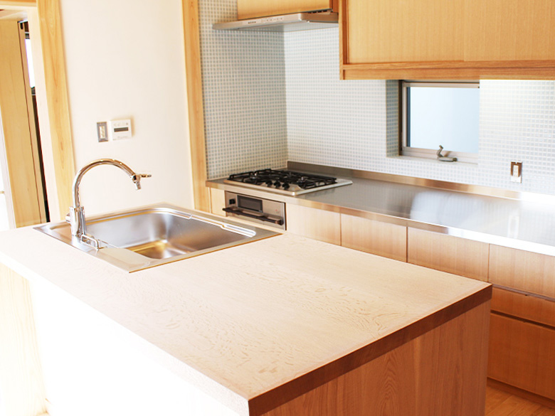 壁付けキッチンを採用して実際に後悔した事例5選