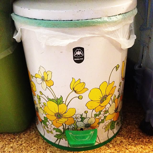 りな様専用＊昭和レトロ レトロポップ ダストボックス ゴミ箱 ペダルペール