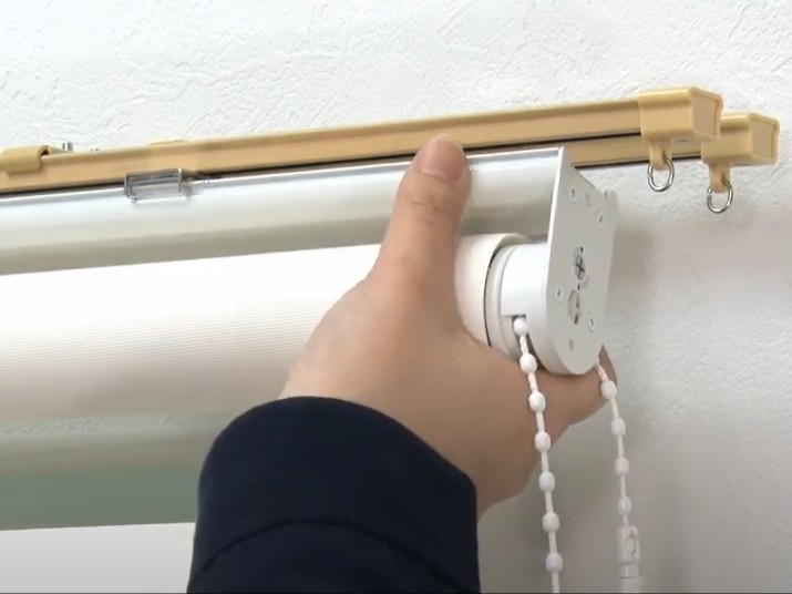 和室におすすめカーテンレール９選！ 賃貸OK 障子を外して突っ張り式でカーテンをつけよう - ラグ・カーペット通販 びっくりカーペット