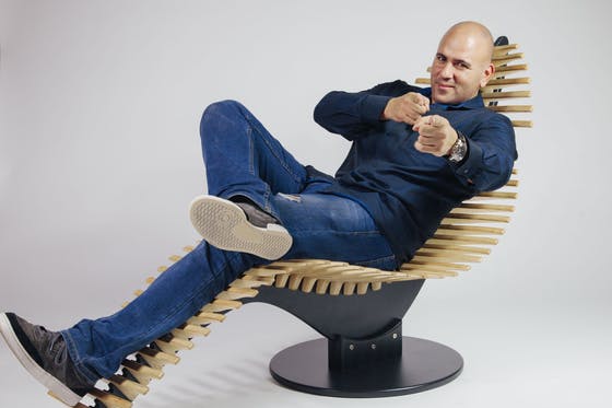 ボールドチェア ダイニングチェア チェア 椅子 スツール デザイナーズ おしゃれ ファッション シンプル 北欧 カラフル U字 曲線 ユニーク韓国インテリア 面白い形 玄関 台所 キッチン 喫茶店 リビング 新生活の通販は