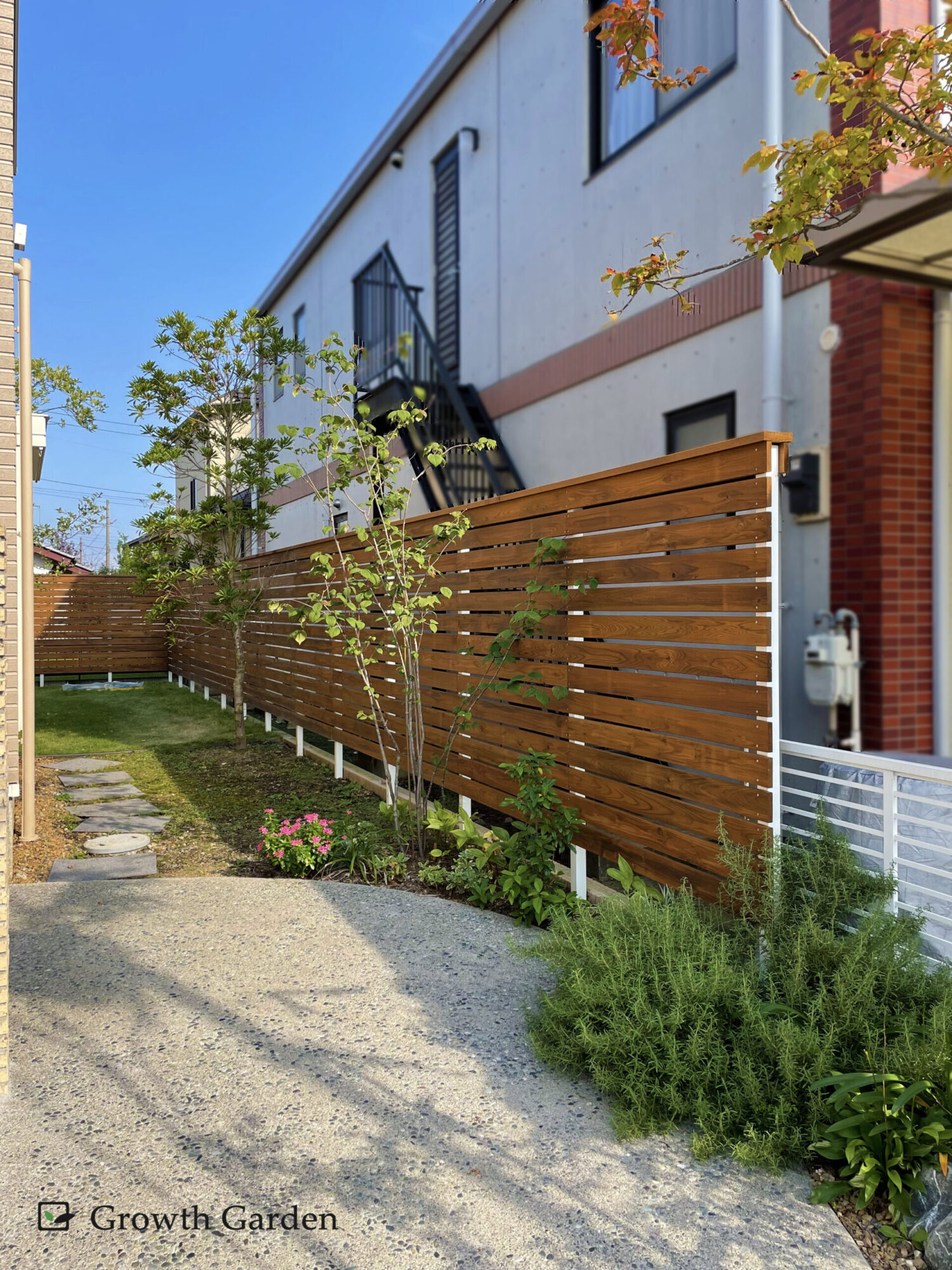 掛け時計 電波時計 壁掛け時計 リズム時計 おしゃれ 北欧 かっこいい 白 ホワイト シンプル かわいい リビング ダイニング インテリア 子供部屋8MY483RH03 08LINEブランドカタログ