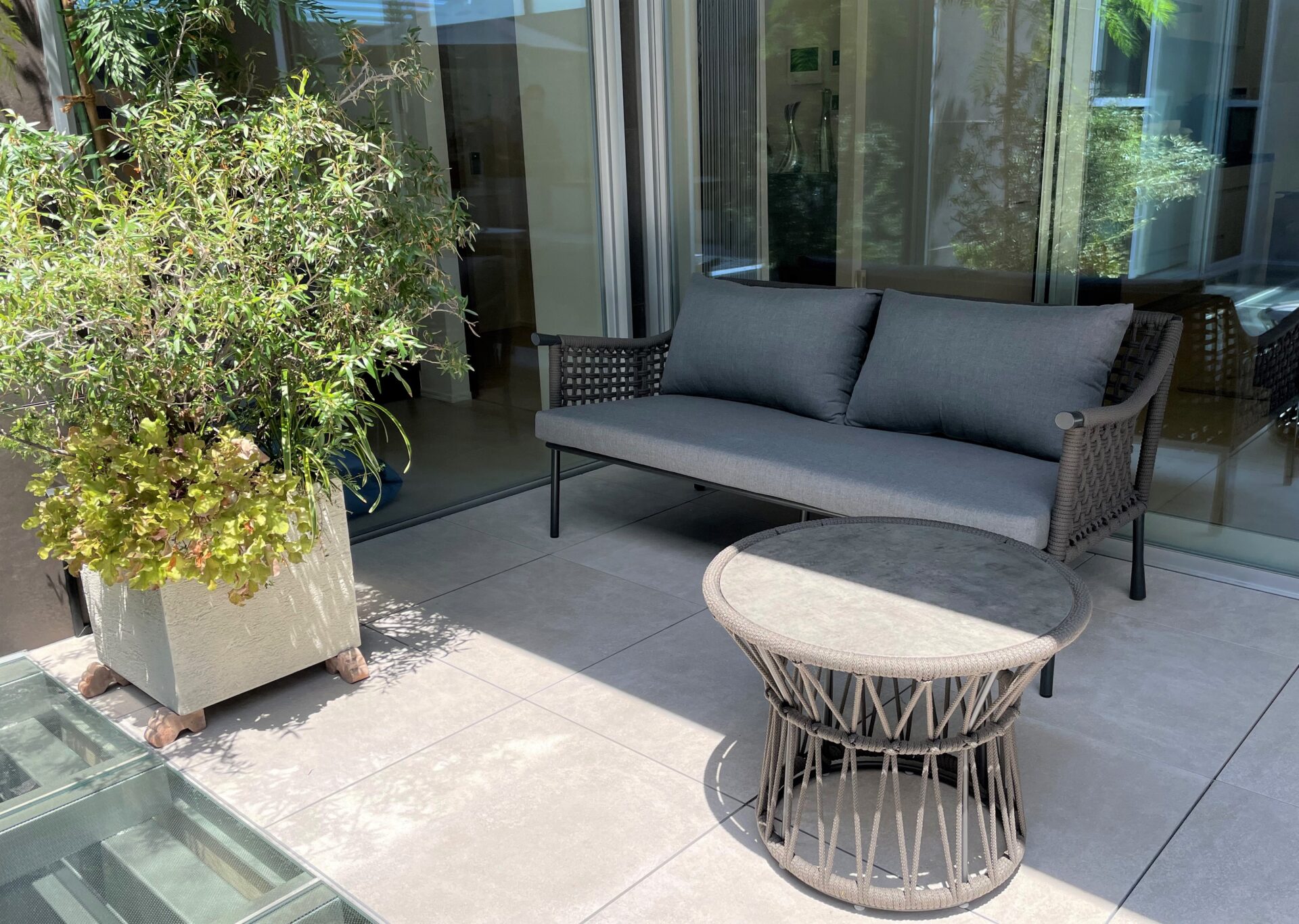 テラスでリゾート感を満喫！ 海外インテリアがお手本ですLIXILLiving Deli リビングデリ インテリアをもっと自由に