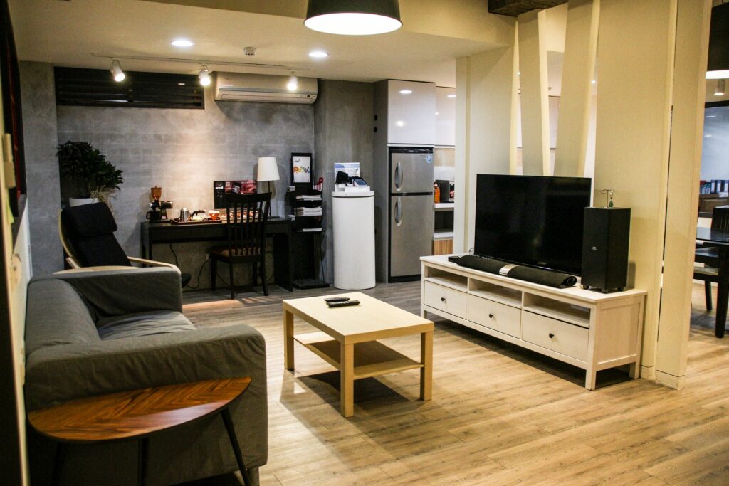 テレビの配置で失敗しない！快適なリビングを叶えるレイアウト術と実例集