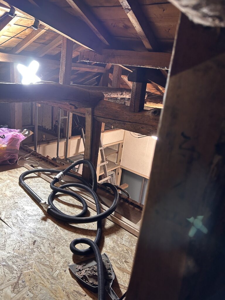 ◇天井裏を徹底的に掃除しました。 愛知・名古屋で注文住宅・古民家リフォーム・リノベーション・耐震リフォームを手掛ける工務店 松美建設
