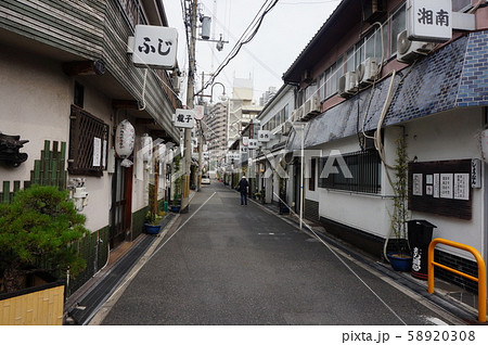 飛田新地 廓 百番（現 鯛よし百番） :