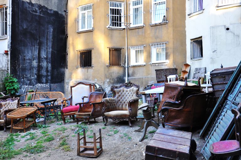 家具のアップサイクル -3学校やオフィスの廃棄物から家具を作るアイディアToKoSie ー トコシエ