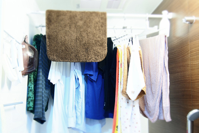 梅雨と洗濯物と浴室CF 循環換気扇