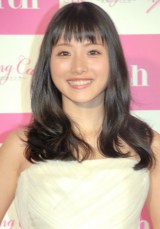 泉里香・石原さとみ】玉村麻衣子発！眉を変えるだけで旬な美女になるテク [VOCE]｜JOSEISHI.NET｜講談社