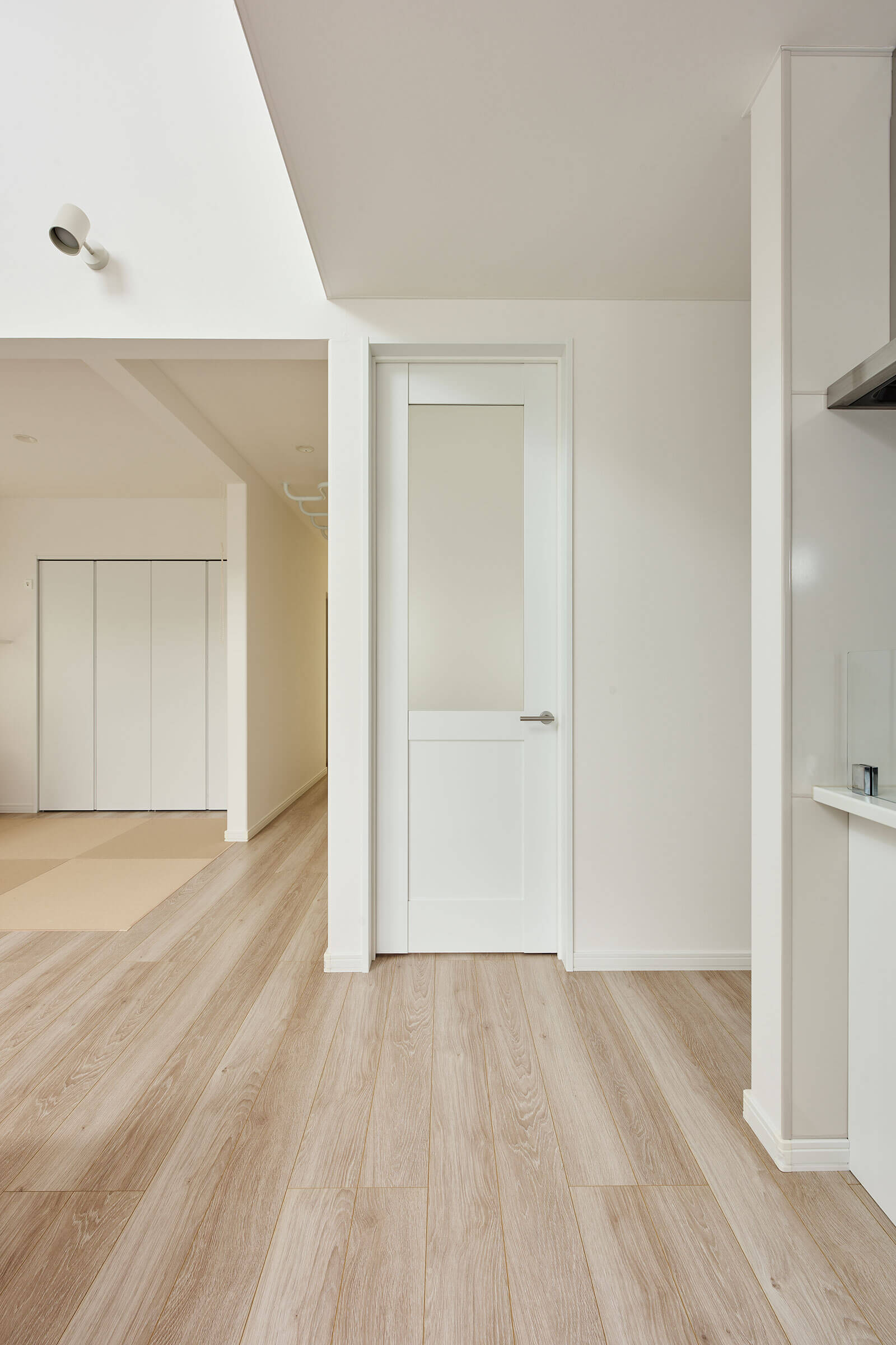 人気の「ドアカラー」をヒントに、自分らしいインテリアコーディネート岐阜・一宮でリフォームなら株式会社ヤマガタヤ