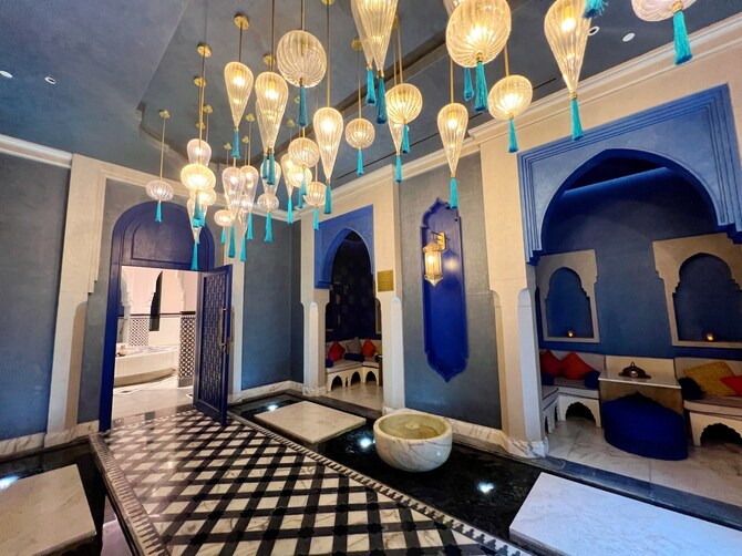 アラビアの宮殿のインテリア - カーテンのストックフォトや画像を多数ご用意 - カーテン, シンプル, スタイリッシュ - iStock