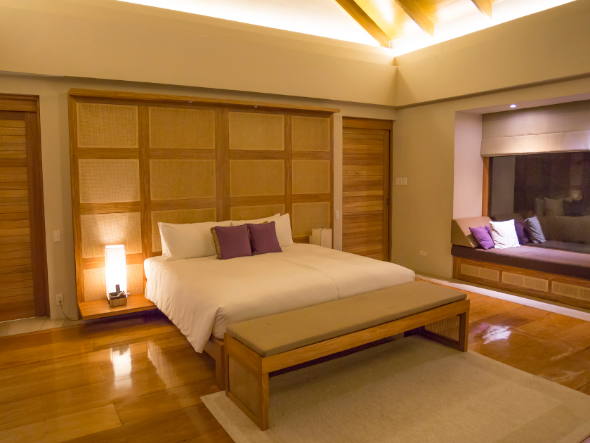 お部屋-３号室 アジアン和室 アジアンな和室で南国ハーブガーデンが見えるお部屋です。 お 布団でのご利用です。２名様～３名様までお使い頂けます。 -Picture of Milkya, Yomitan-son - Tripadvisor