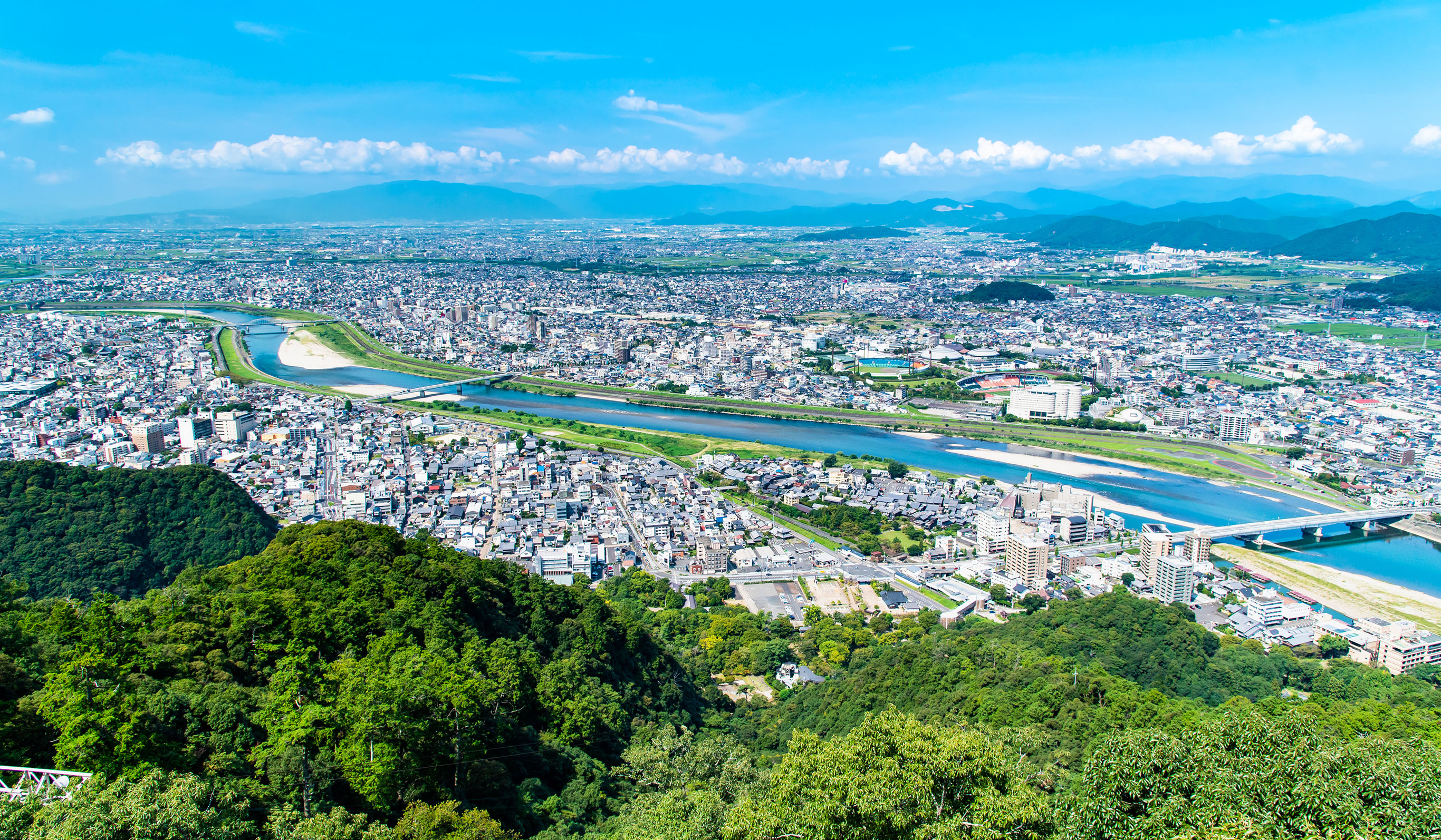 スーパーホテル東京・浜松町のインテリアに「箱」を採用いただきました | 一般社団法人more