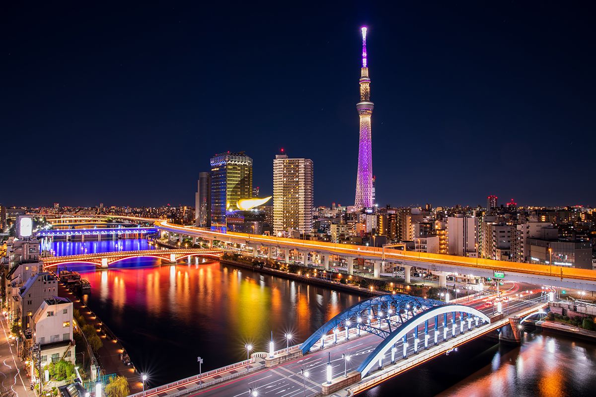 夜に輝く美しい街の光。世界の街の美しい夜景たち|トラベルハック｜あなたの冒険を加速する