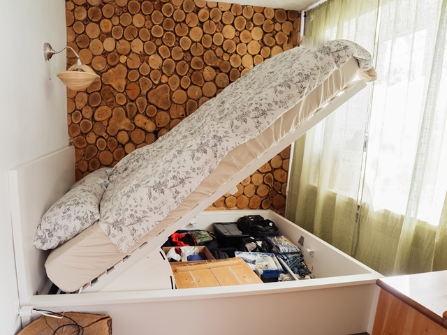 狭い部屋も広く感じる。溢れんばかりのモノがみるみる片づくスッキリ収納アイデア実例集Sheage シェアージュ